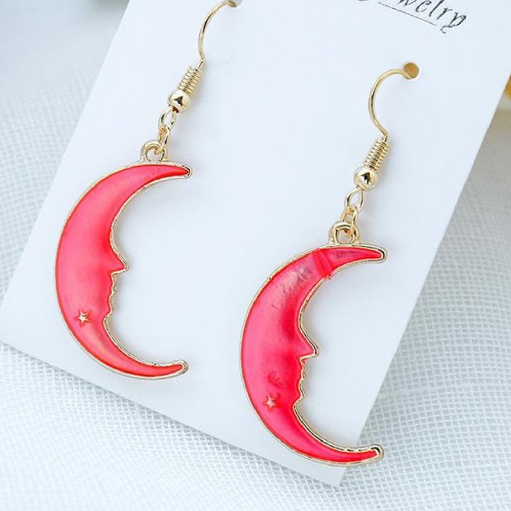 **NEW Beautiful Pink Crescent Moon Earrings --Perfect Gift